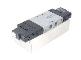 Imagen de artículo para FESTO CPE18-M3H-5/3GS-1/4 en condición NEW