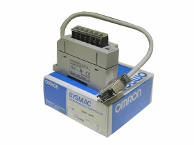 OMRON_CPM1CIF11