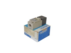 OMRON_E2QN15Y4