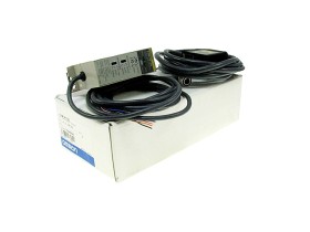 OMRON_Z4MW100