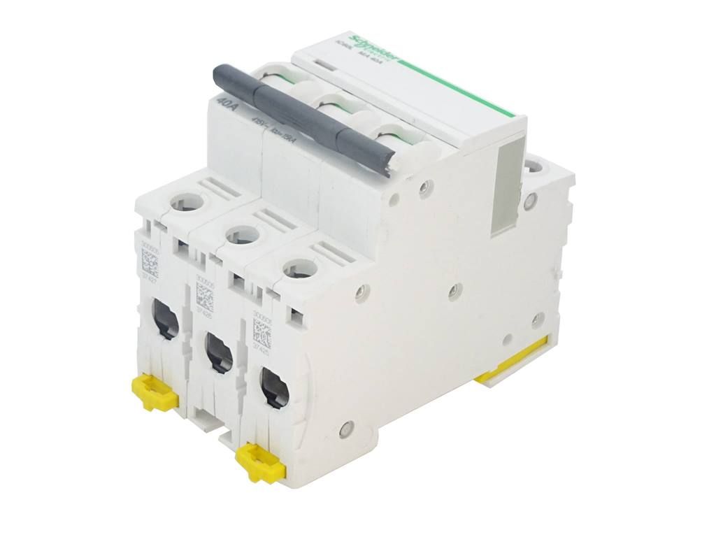 Schneider Electric A9F90340