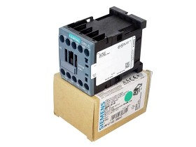 Immagine dell'articolo per SIEMENS 3RH2 140-1BB40 nella condizione NEW