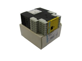 Immagine dell'articolo per SIEMENS 3RK1 105-1BE04-0CA0 nella condizione NEW