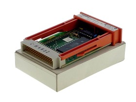Imagen de artículo para SIEMENS 6ES5 375-0LC31 en condición NEW