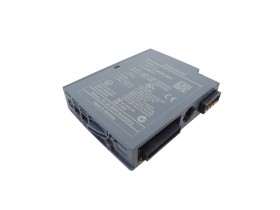 Image de l'article pour SIEMENS 6ES7 132-6FD00-0BB1 en état USED