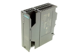 Immagine dell'articolo per SIEMENS 6ES7 153-1AA03-0XB0 nella condizione USED