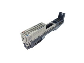 Imagen de artículo para SIEMENS 6ES7 193-6BP20-0DA0 en condición USED