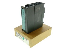 Immagine dell'articolo per SIEMENS 6ES7 332-5HD01-0AB0 nella condizione NEW