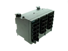 Image de l'article pour SIEMENS 6GK5 224-0BA00-2AA3 en état USED